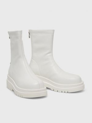 Білі утеплені черевики на платформі Goe