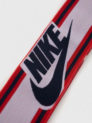 Красная шапка Nike
