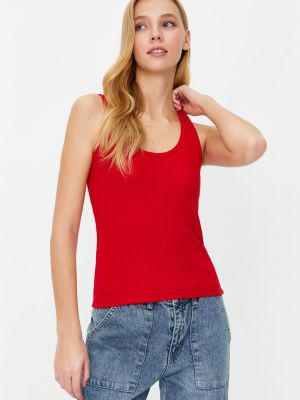 Přiléhavé tričko Trendyol červené