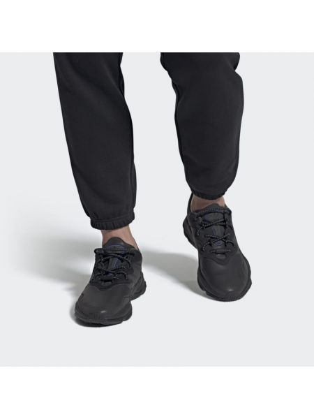Кроссовки Adidas Ozweego черные
