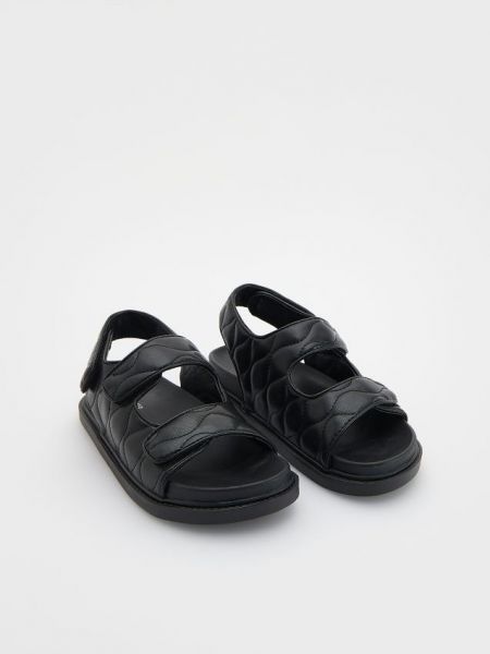 Sandále na suchý zips na zips Reserved čierna