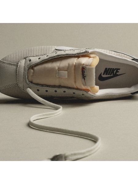 Кроссовки Nike Cortez коричневые