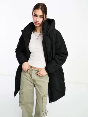 Пуховое пальто с капюшоном Vero Moda черное