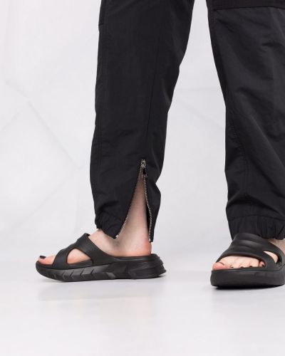 Sportovní kalhoty na zip Moncler černé