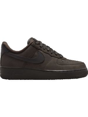 Бархатные кроссовки Nike Air Force 1 коричневые
