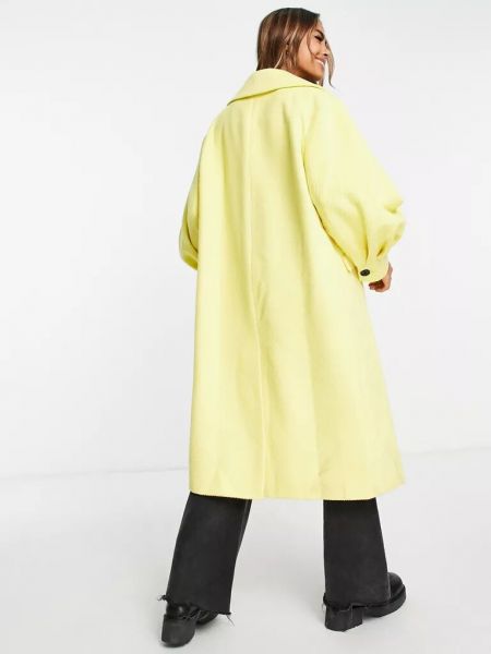 Вельветовое пальто Miss Selfridge желтое