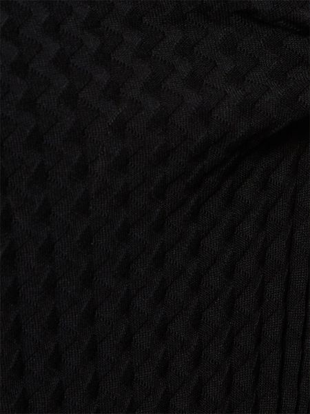 Plisuotas medvilninis midi suknele Issey Miyake juoda