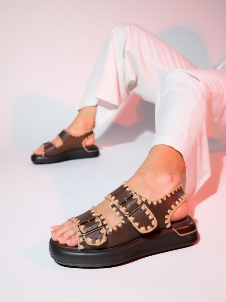 Hnědé pletené kožené sandály Luvishoes