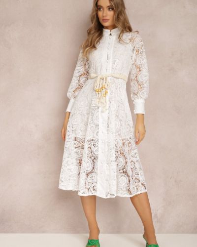 Sukienka midi zapinana na guziki z koralikami boho Renee - biały