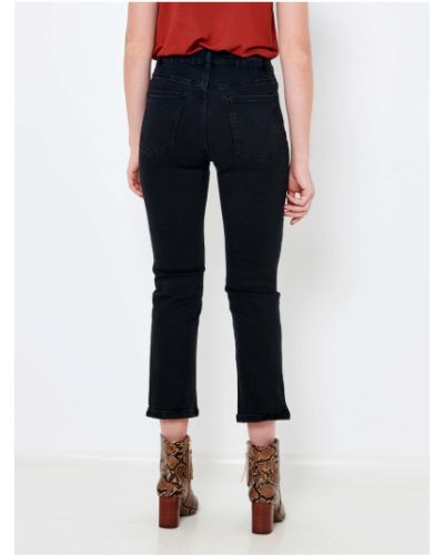 Priliehavé džínsy s rovným strihom Camaieu čierna