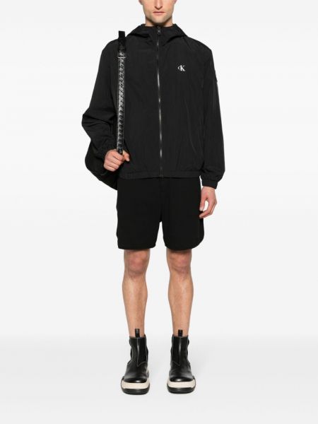 Džínová bunda s kapucí s potiskem Calvin Klein Jeans černá