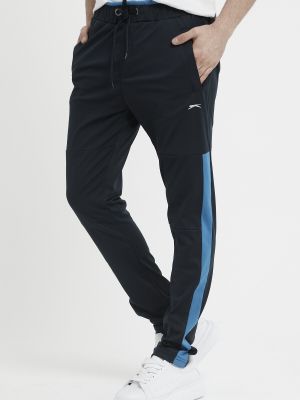 Slim fit teplákové nohavice Slazenger