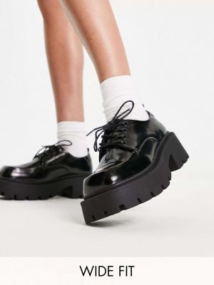 Туфли на шнуровке чанки Truffle Collection черные