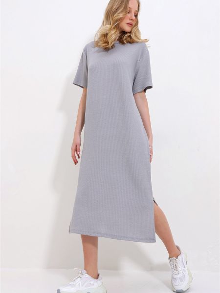 Midi haljina Trend Alaçatı Stili