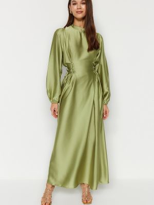 Saténové večerní šaty Trendyol zelené
