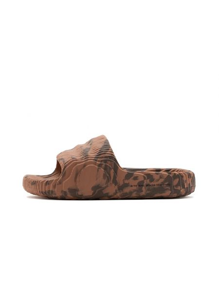 Sandalias Adidas marrón
