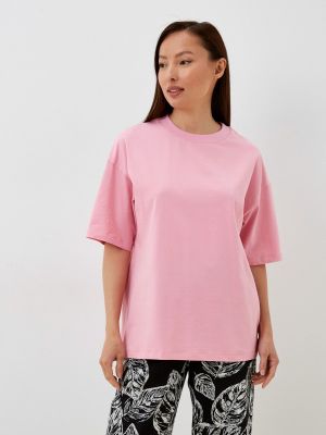 Розовая футболка D.s