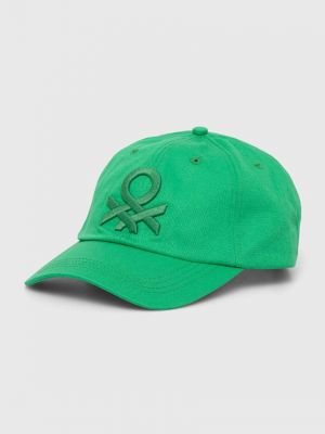 Памучна шапка с козирки с апликация United Colors Of Benetton зелено