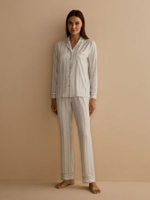 Pijama a rayas con estampado énfasis gris