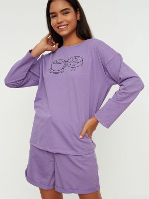 Pletené priliehavé pyžamo s potlačou Trendyol fialová