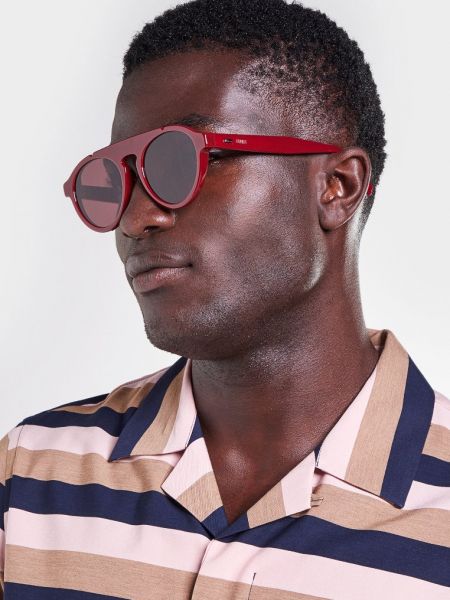 Okulary przeciwsłoneczne Fendi czerwone