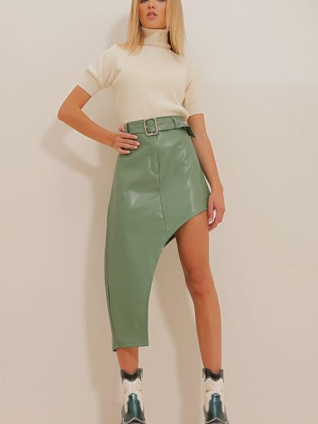 Asymetrická kožená sukňa z ekologickej kože Trend Alaçatı Stili