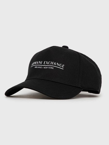 Памучна шапка с принт Armani Exchange черно