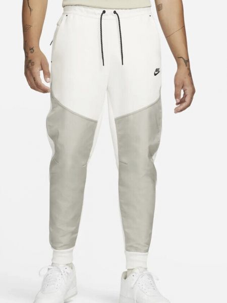 Флисовые джоггеры Nike белые