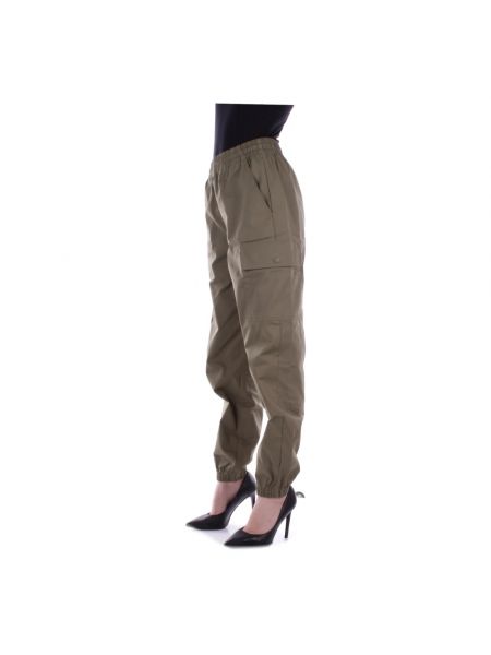 Pantalones rectos con bolsillos New Balance verde