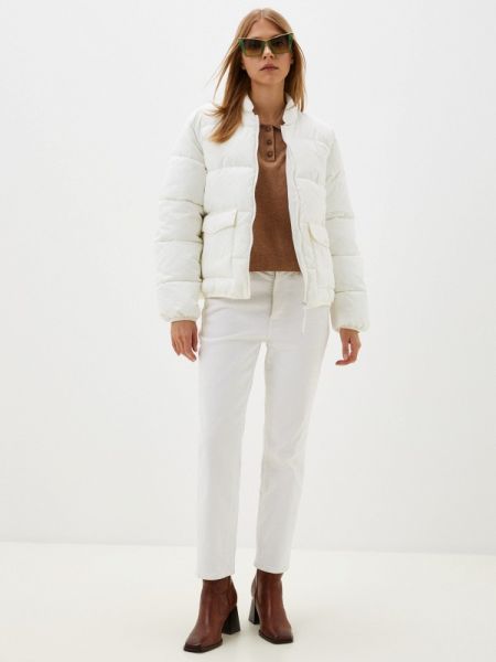 Утепленная демисезонная куртка Befree белая