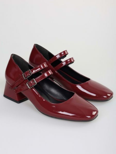 Кожени ниски обувки от лакирана кожа Shoeberry винено червено