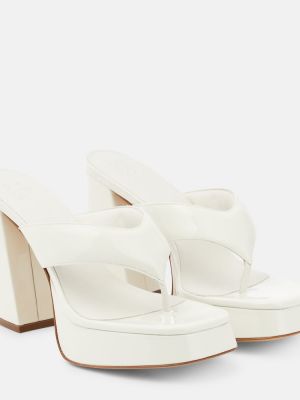 Кожени сандали на платформе от лакирана кожа Gia Borghini бяло