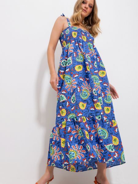 Pletené květinové šaty Trend Alaçatı Stili modré