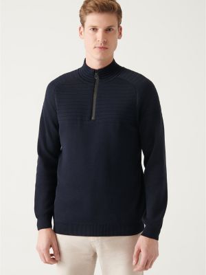 Bavlnený priliehavý sveter so stojačikom Avva modrá