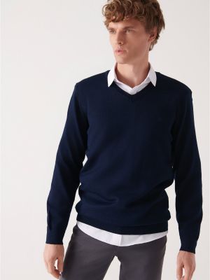 Volneni pulover z v-izrezom Avva modra
