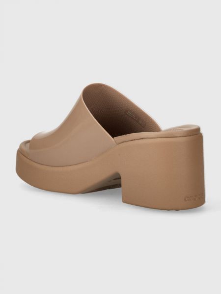 Papuci cu toc cu platformă Crocs maro