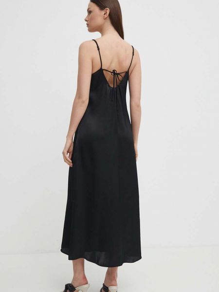 Hosszú ruha Sisley fekete