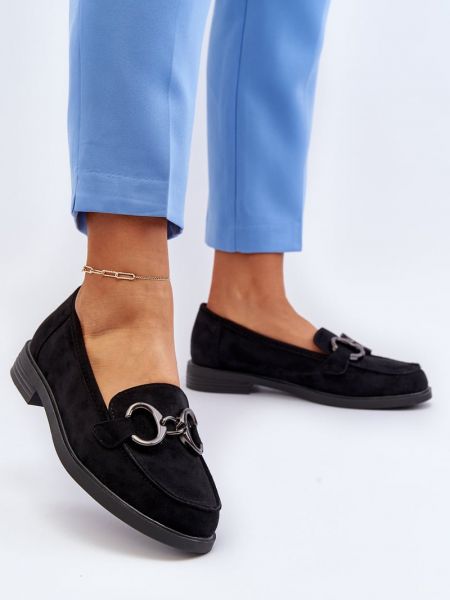 Seemisnahksed loafer-kingad Kesi