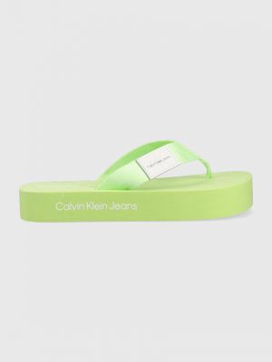 Джапанки на платформе Calvin Klein Jeans зелено