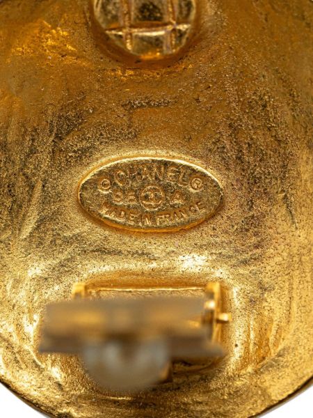 Náušnice s knoflíky Chanel Pre-owned zlaté