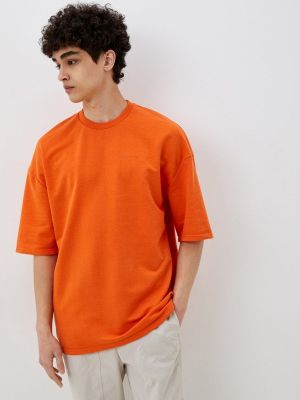 Оранжевая футболка Modis