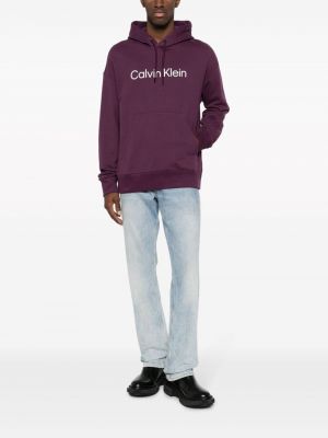 Raštuotas medvilninis džemperis su gobtuvu Calvin Klein violetinė