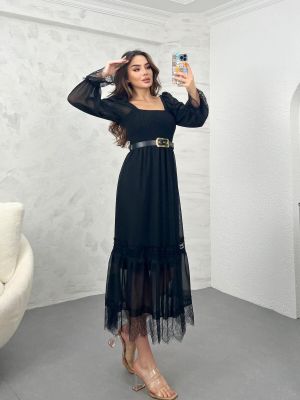 Sukienka z dekoltem w serek tiulowa K&h Twenty-one czarna