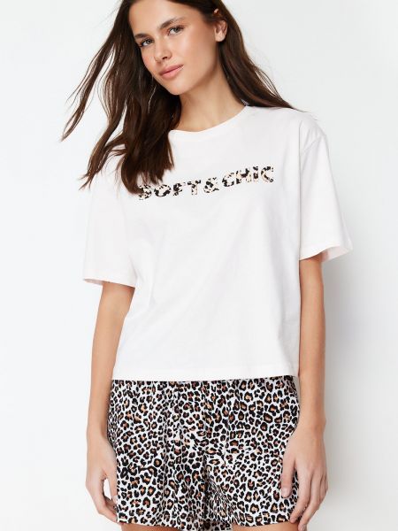 Leopardimustriga kootud puuvillased lühikesed püksid Trendyol valge