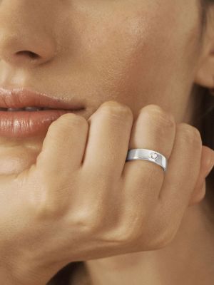 Prsten bez podpatku Monica Vinader stříbrný