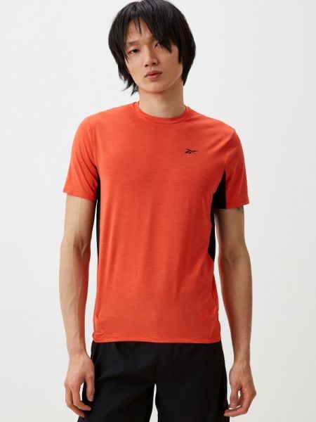 Оранжевая спортивная футболка Reebok