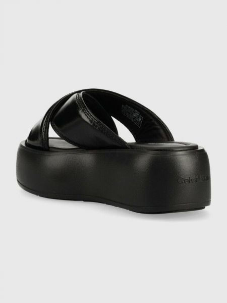 Kožené pantofle na platformě Calvin Klein