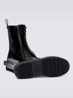 Čipkované kožené členkové topánky Valentino Garavani čierna