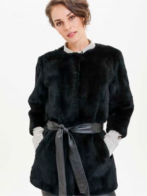 Kožený kabát s páskem Kara - černá
