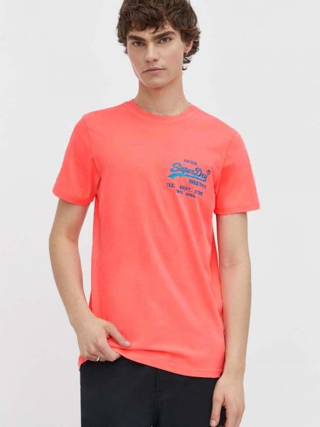 Koszulka bawełniana z nadrukiem Superdry różowa